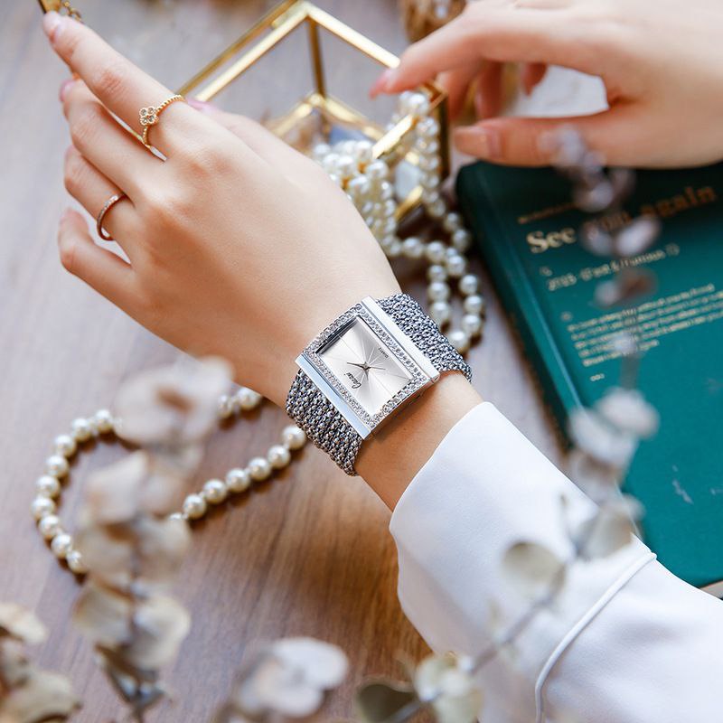 ساعت کاکاچی زنانه مکعبی خاص برند شرکتی اصلی