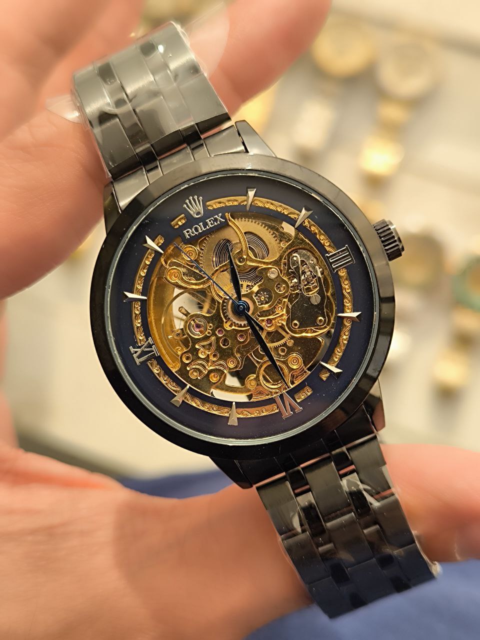 ساعت مردانه فلزی اتومات مارک رولکس اتومات بدون نیاز به باطری و رنگ ثابت وپشت شیشه ای با کیفیت بی نظیر و درجه یک