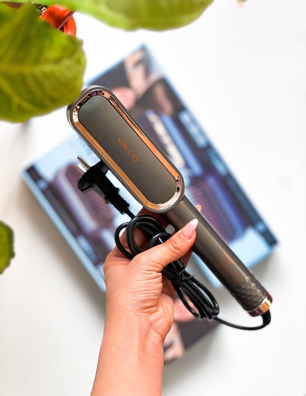 برس سوکانی نسل جدید  صدرصد اورجینال رنگ : ترکیب مشکی و طلایی کارایی : مخصوص صاف کردن موهای سر  قابل استفاده برای موهای کوتاه و بلند