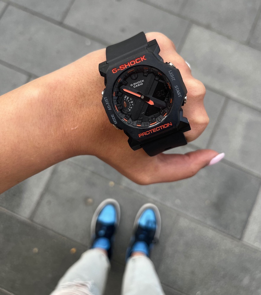 G-shock  Casio  مناسب برای خانمها و آقایان   موتور ژاپن‌ A++ بند رابر (شیشه‌ای) آنتی آلرژی اصلی عقربه شب‌نما صفحه آبرنگی  شیشه طلقی نشکن متنوع در رنگ بندی