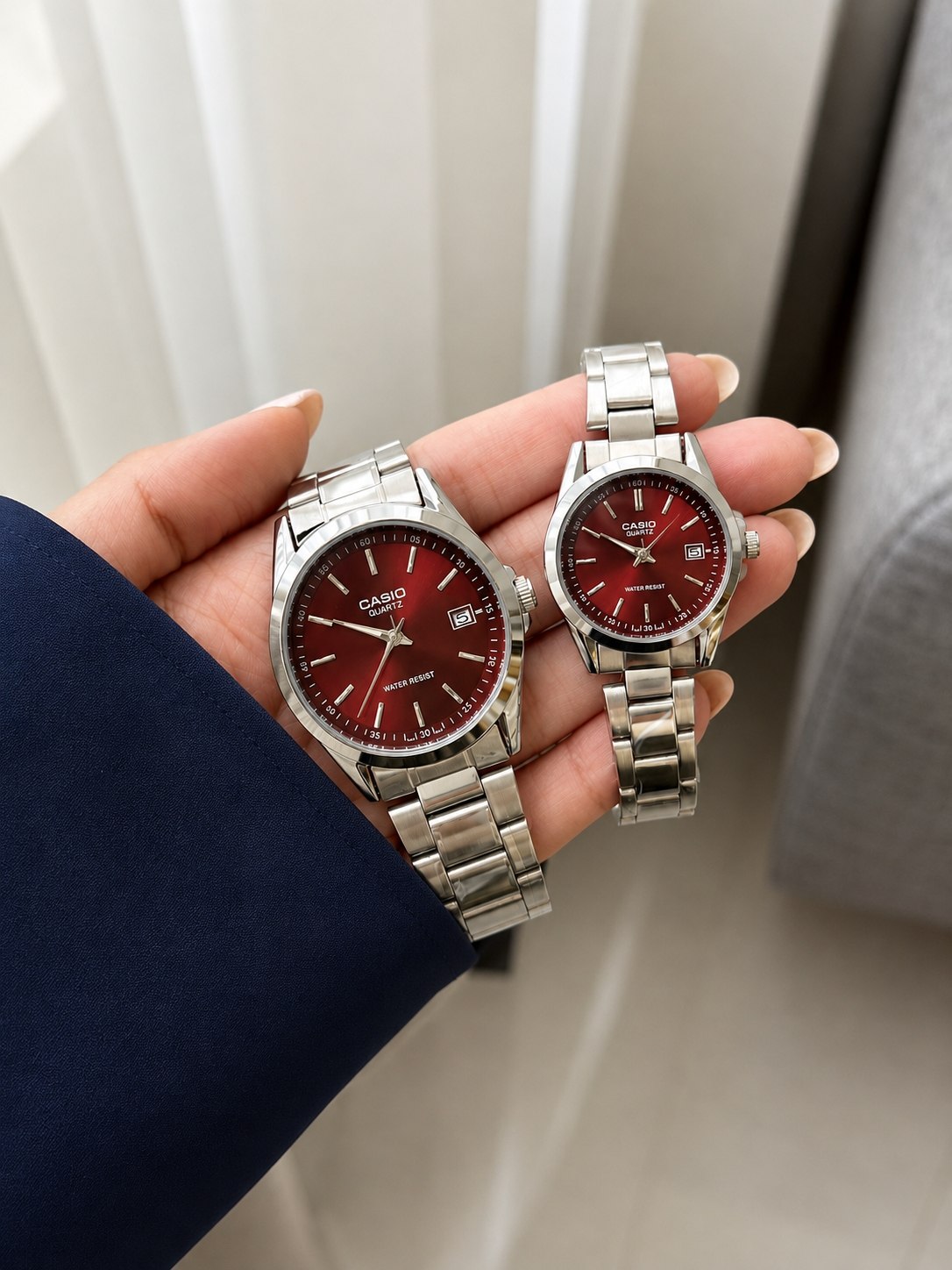 CASIO      ☆☆☆☆ high quality👌  زنونه و مردونه پرطرفدار کاسیو  ✅ مونتاژ با کیفیت بالاتر(پریمیوم)   قفل کلیپسی دارای روز شمار  مقاوم دربرابر آب  بند استیل موتور کوارتز  رنگ سیلور